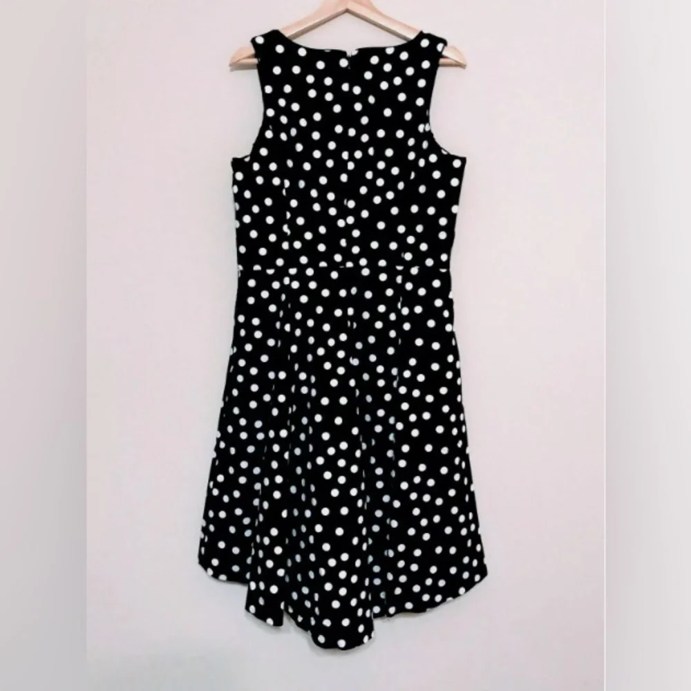 🖤🤍 White House Black Market Cotton Sateen Polka Dot Dress 🤍🖤 - Picture 3 of 5